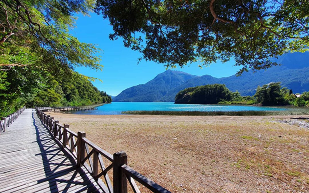 Fundo Con Lago Todos Los Santos